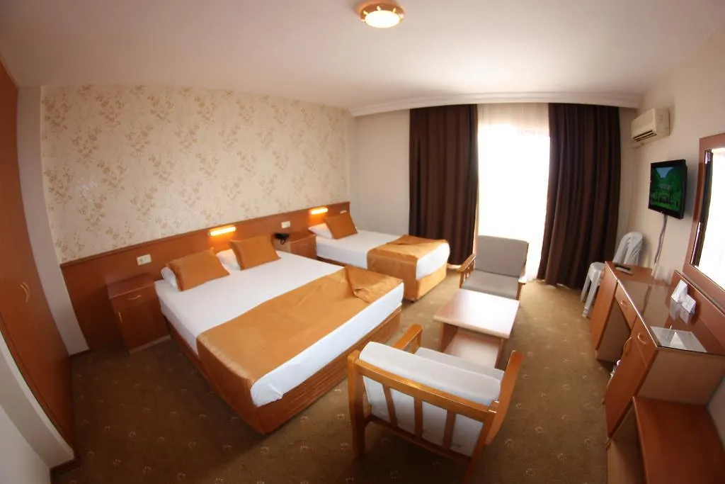 Hotel Billurcu Ayvalı 3*,